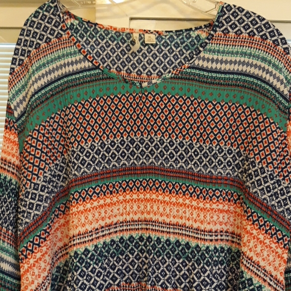 EST. 1946 top size XL - Picture 5 of 5